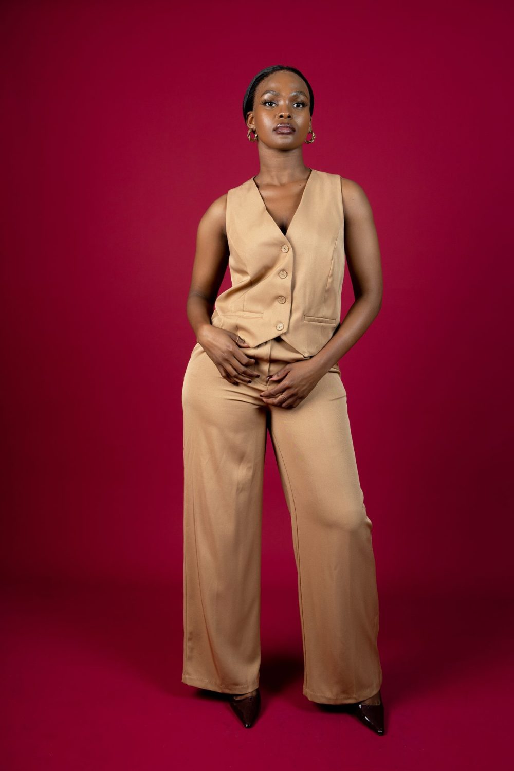 Steady Reign – Beige/Brown Sleeveless Suit Set